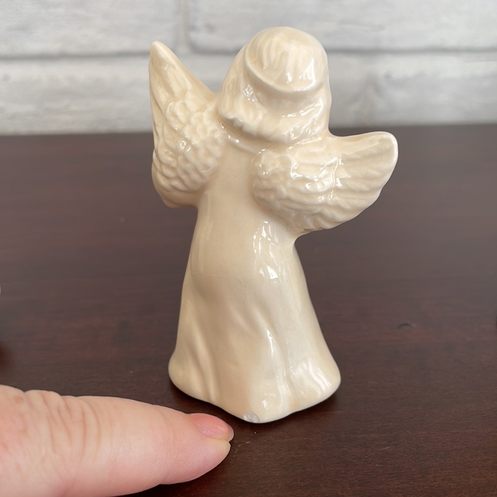 Three Ceramic Angels - Picture 3 of 14